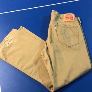 Men’s Levi Khaki Pants